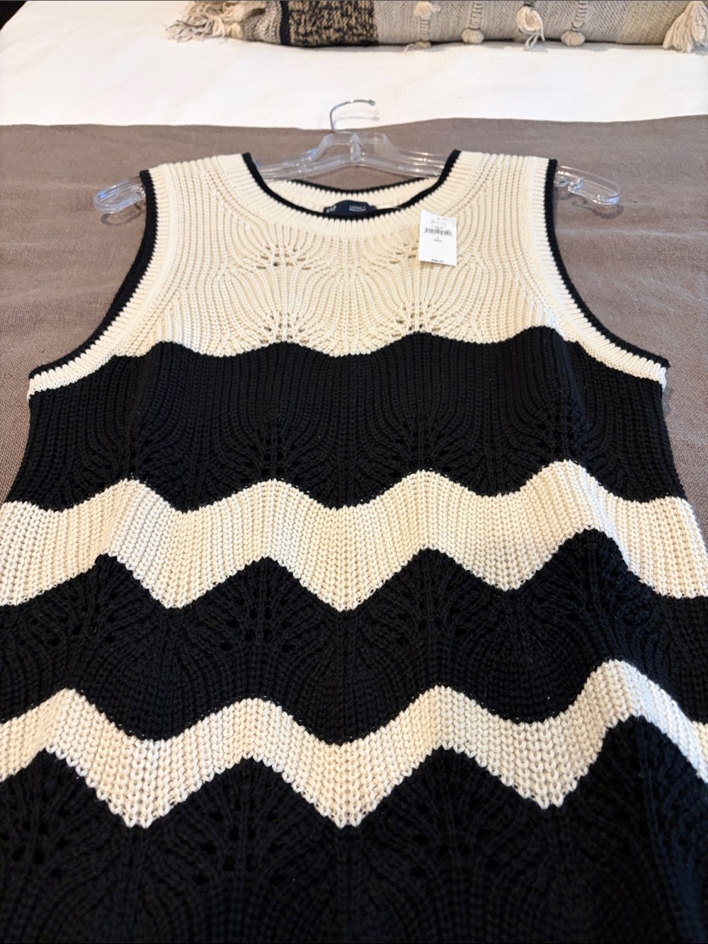 GAP Crochet Midi Sweater Dress Size L-Tall - Picture 9 of 10